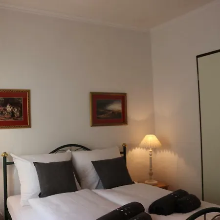 & Restaurant Bei Der Post Pensionat Bacharach